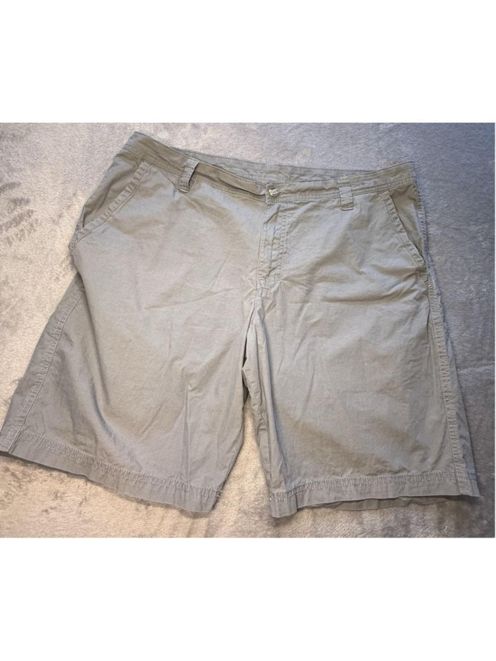 Columbia Men's 38”Shorts 10" Inseam Flat Front Gray